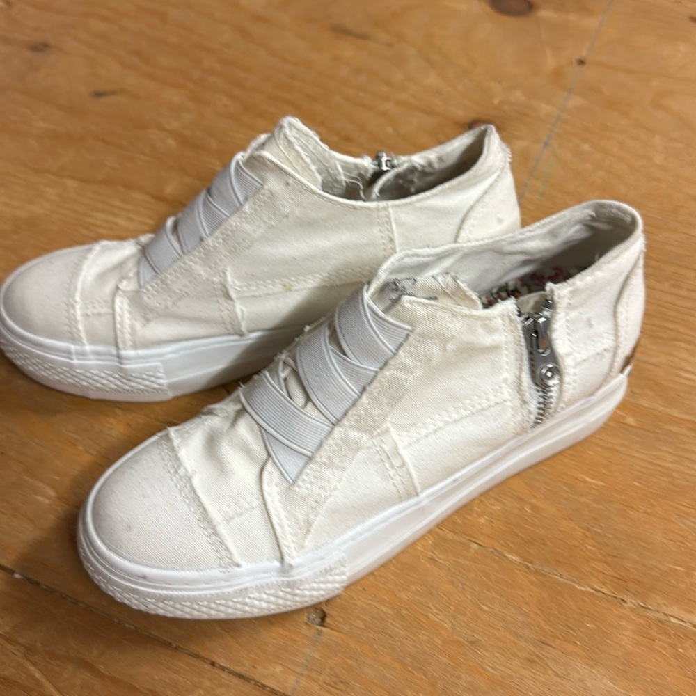 Blowfish Malibu Mamba Canvas Wedge Sneaker - white